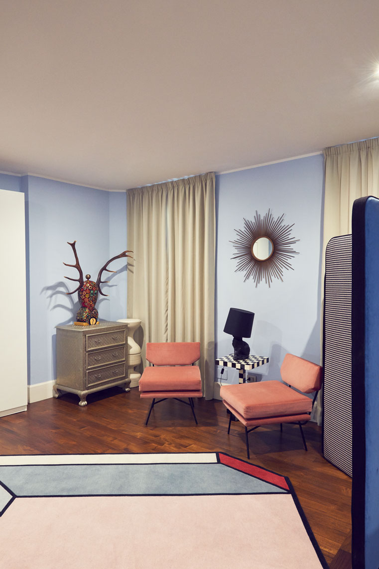 Living_CCTapis_S1_145